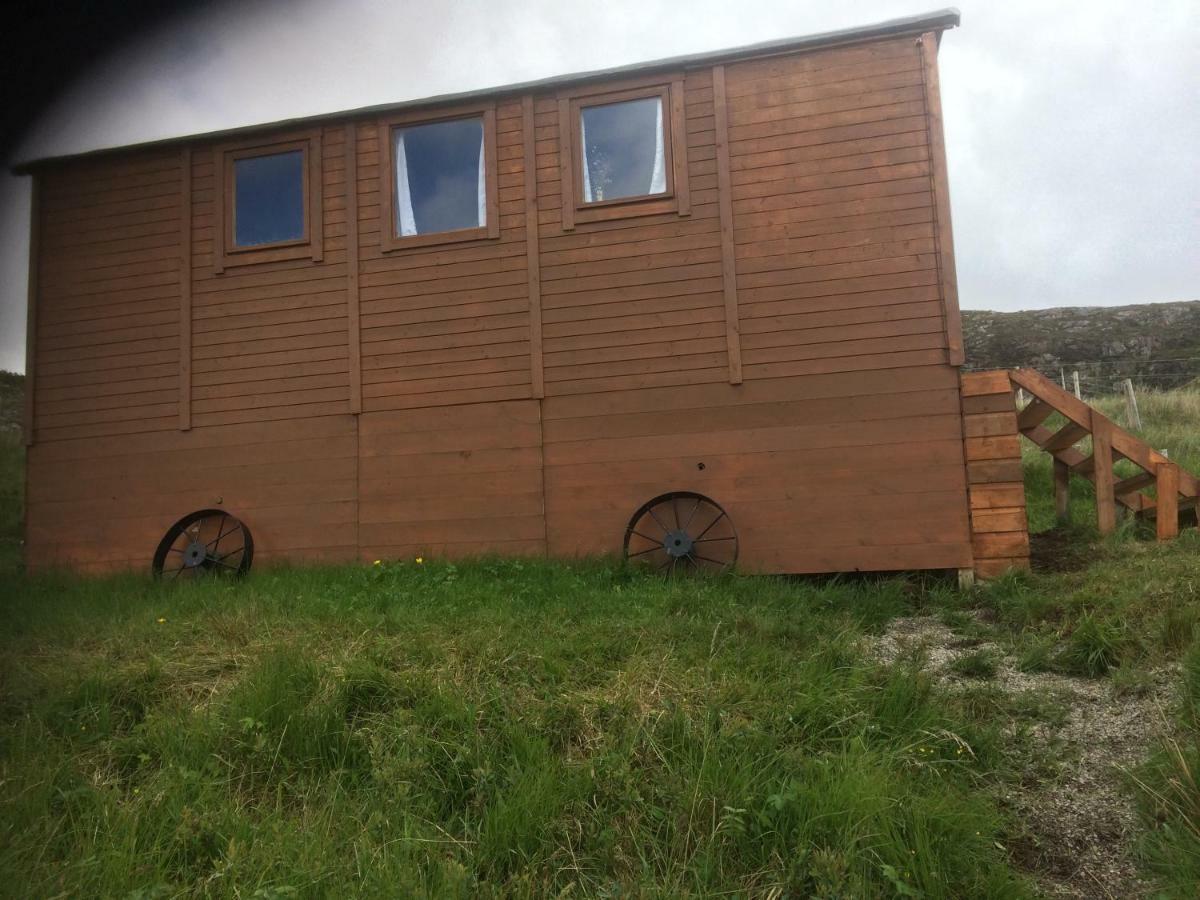 Oldshoremore Eco Crofters Wagon By The Beach מראה חיצוני תמונה